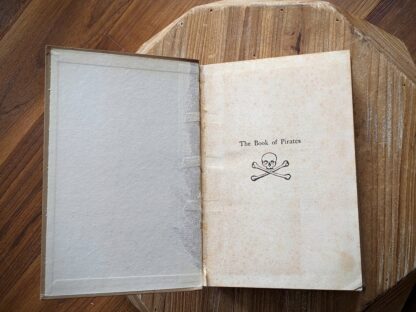 pre title - 1926 The Book of Pirates by Henry Gilbert