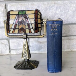 1943 The Secretary's Deskbook - The John C. Winston Company
